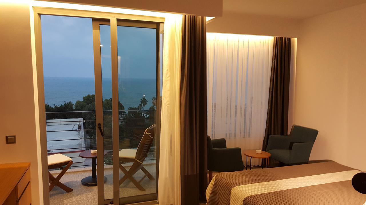 Port Marina Hotel Karatas  Bilik gambar